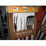 2 BBQ accessory sets