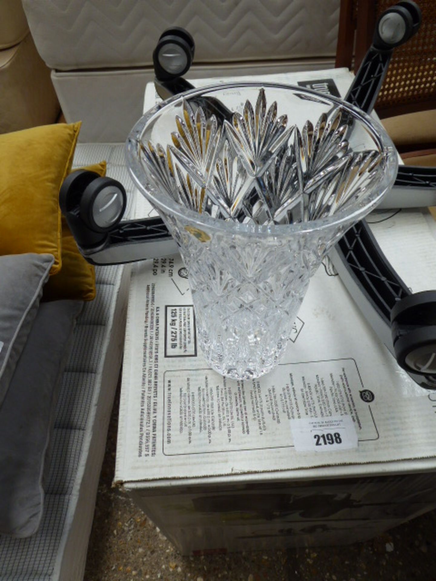 Boxed Waterford crystal vase - Image 2 of 4