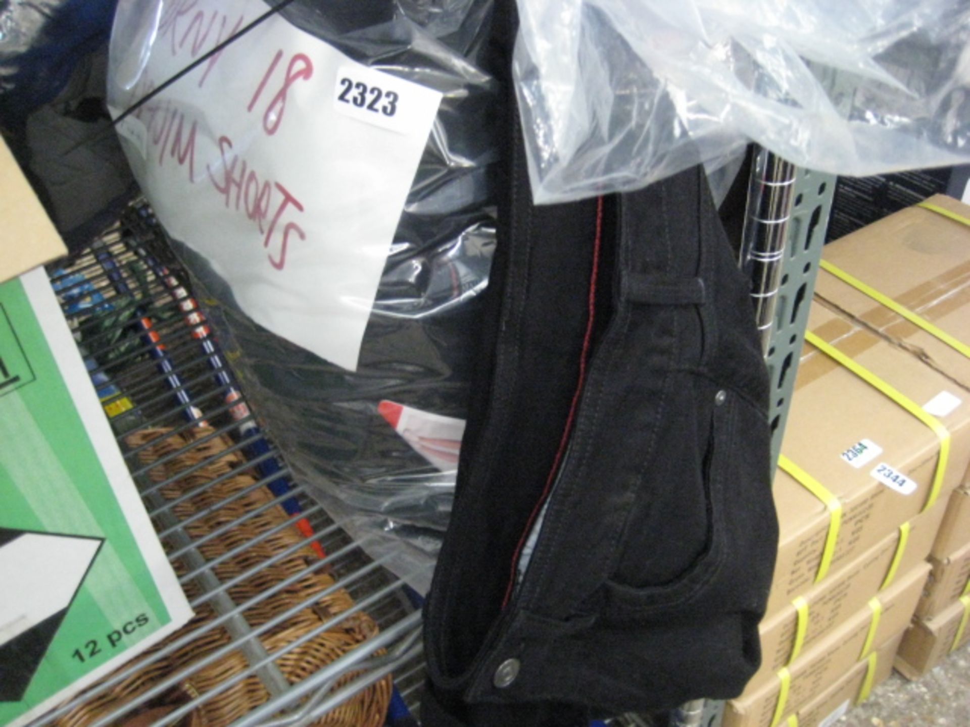 Bag of approx. 18 DKNY denim shorts