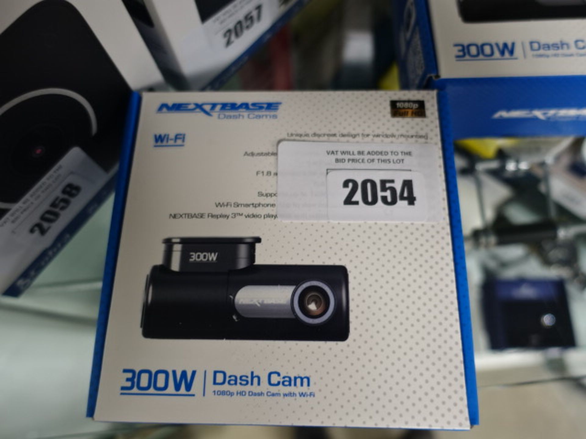 Nexbase wifi model 300W dashcam with box