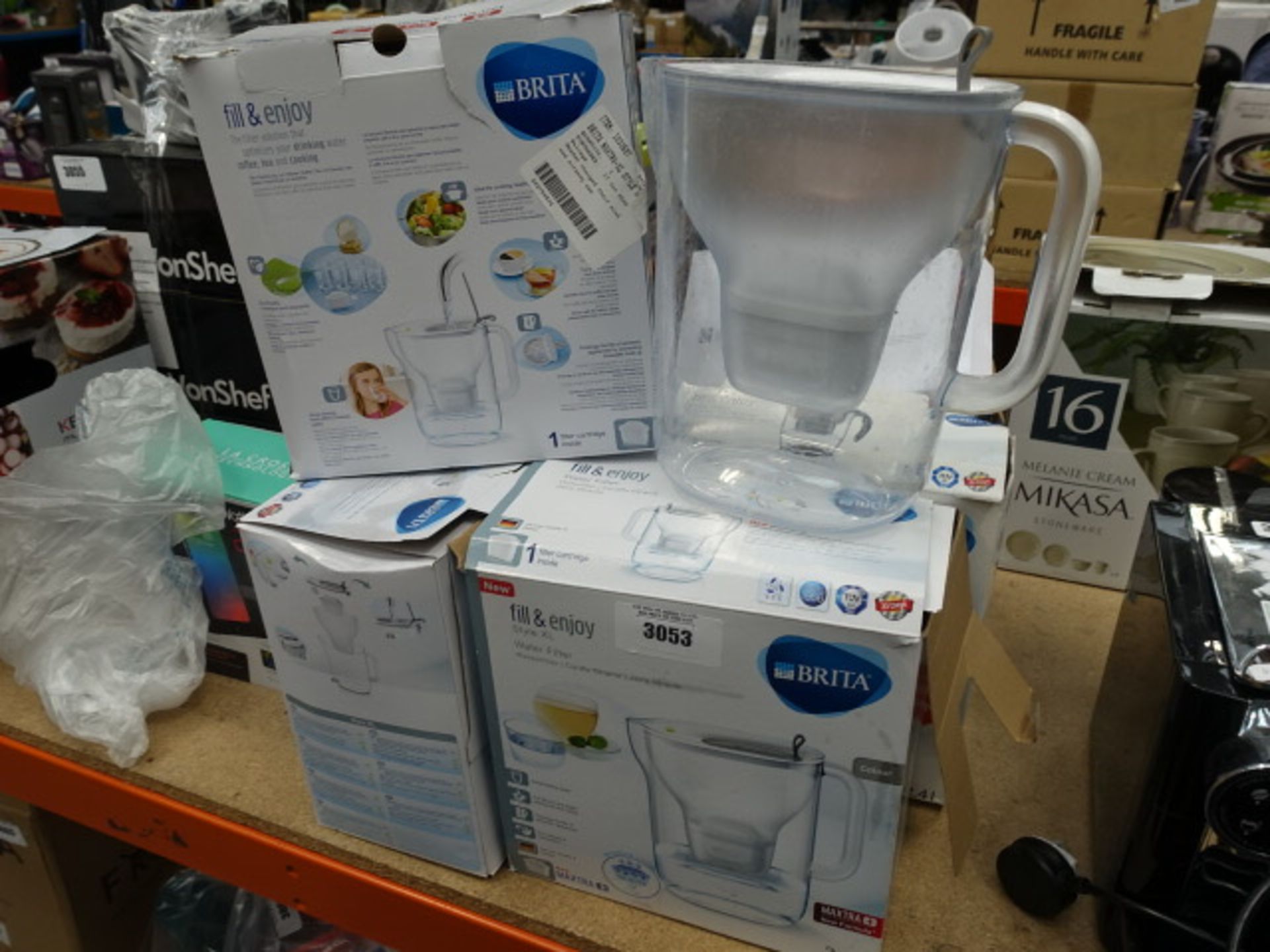 5 boxed Brita water filters