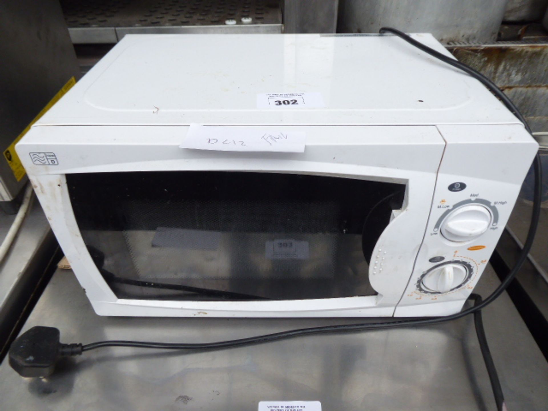 White domestic microwave (13)