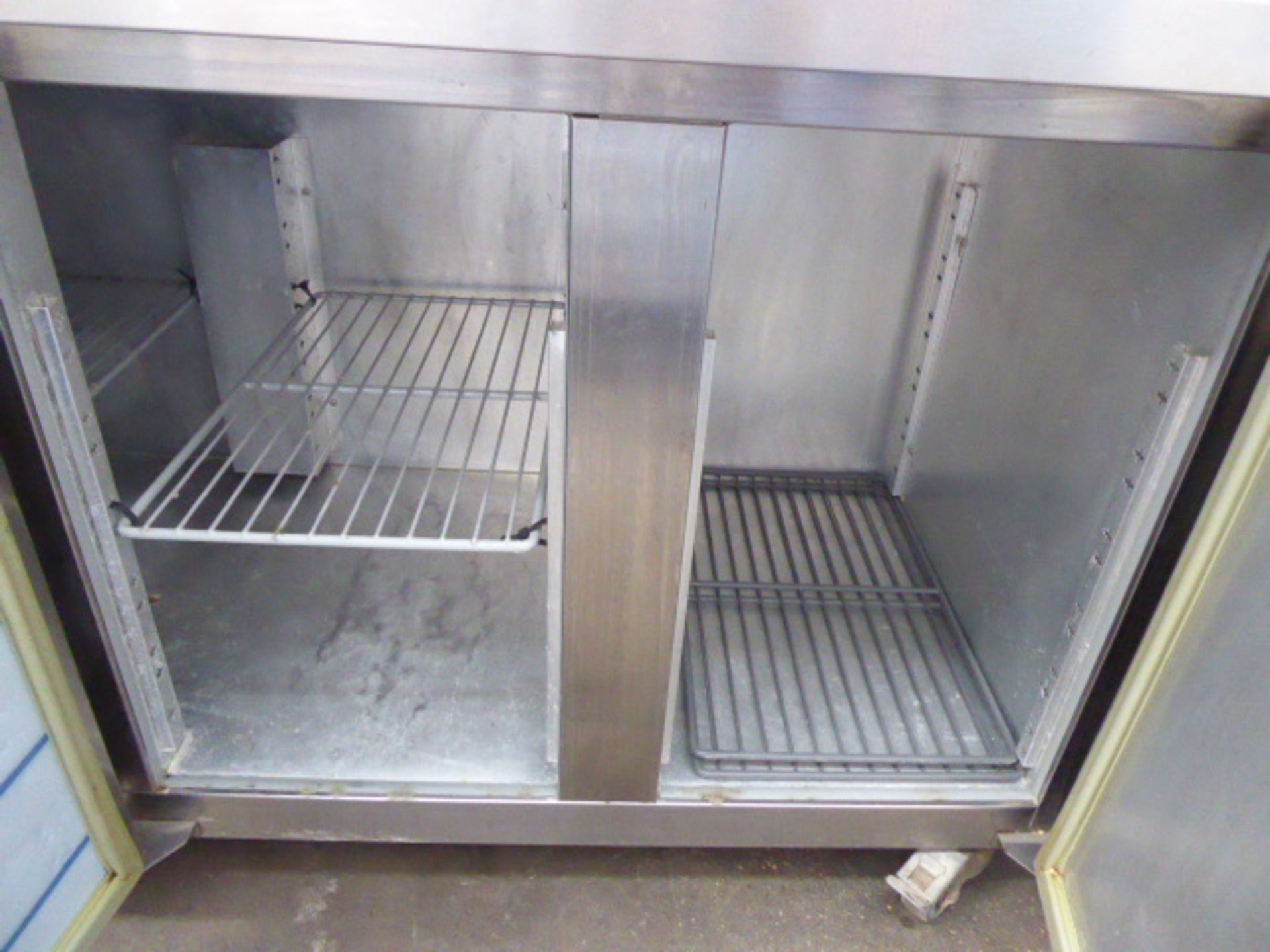 180cm MPS counter fridge with 3 door cupboard under on casters - Image 2 of 2