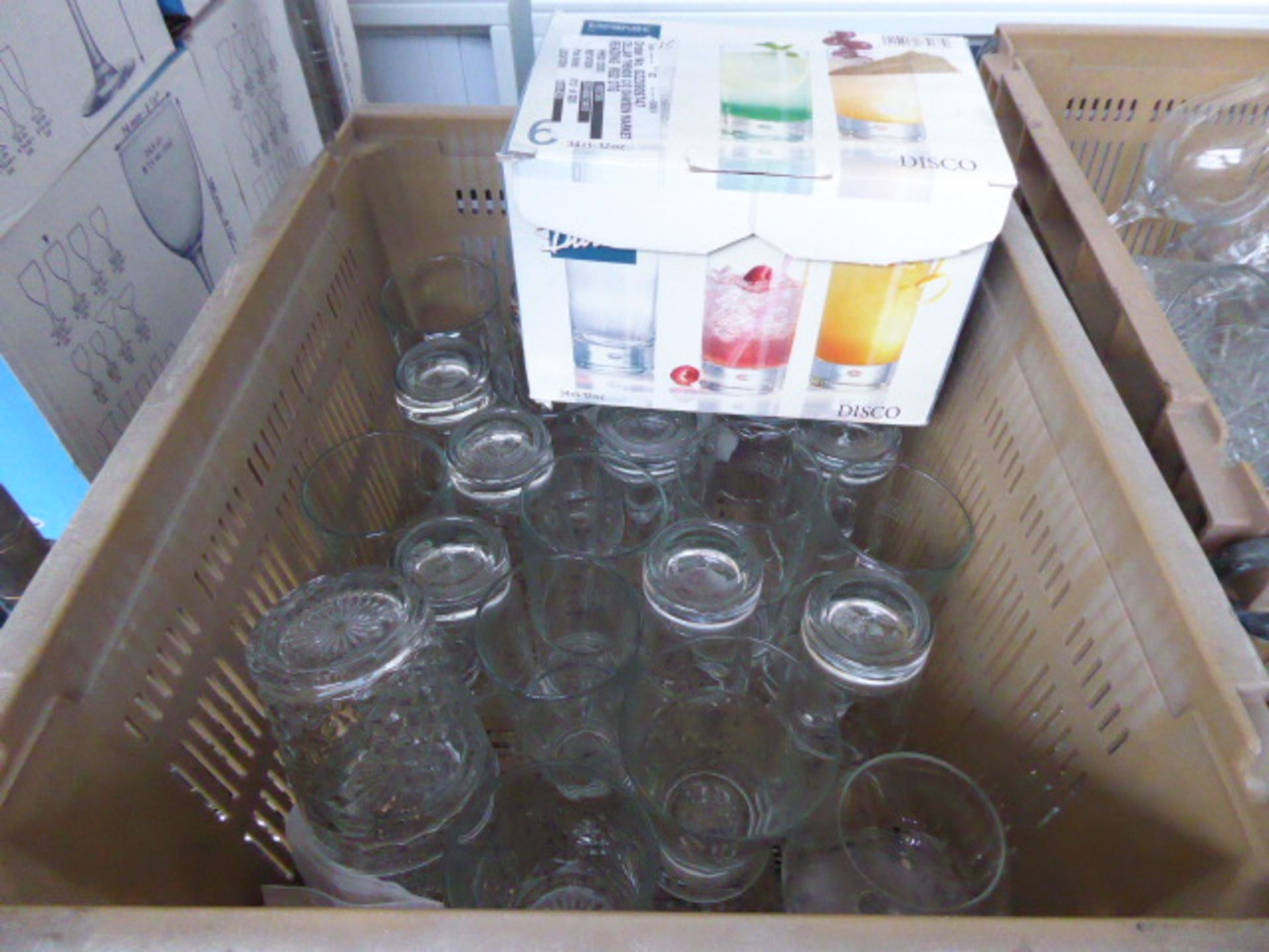 2 plastic stacking trays of assorted glassware - Image 3 of 4