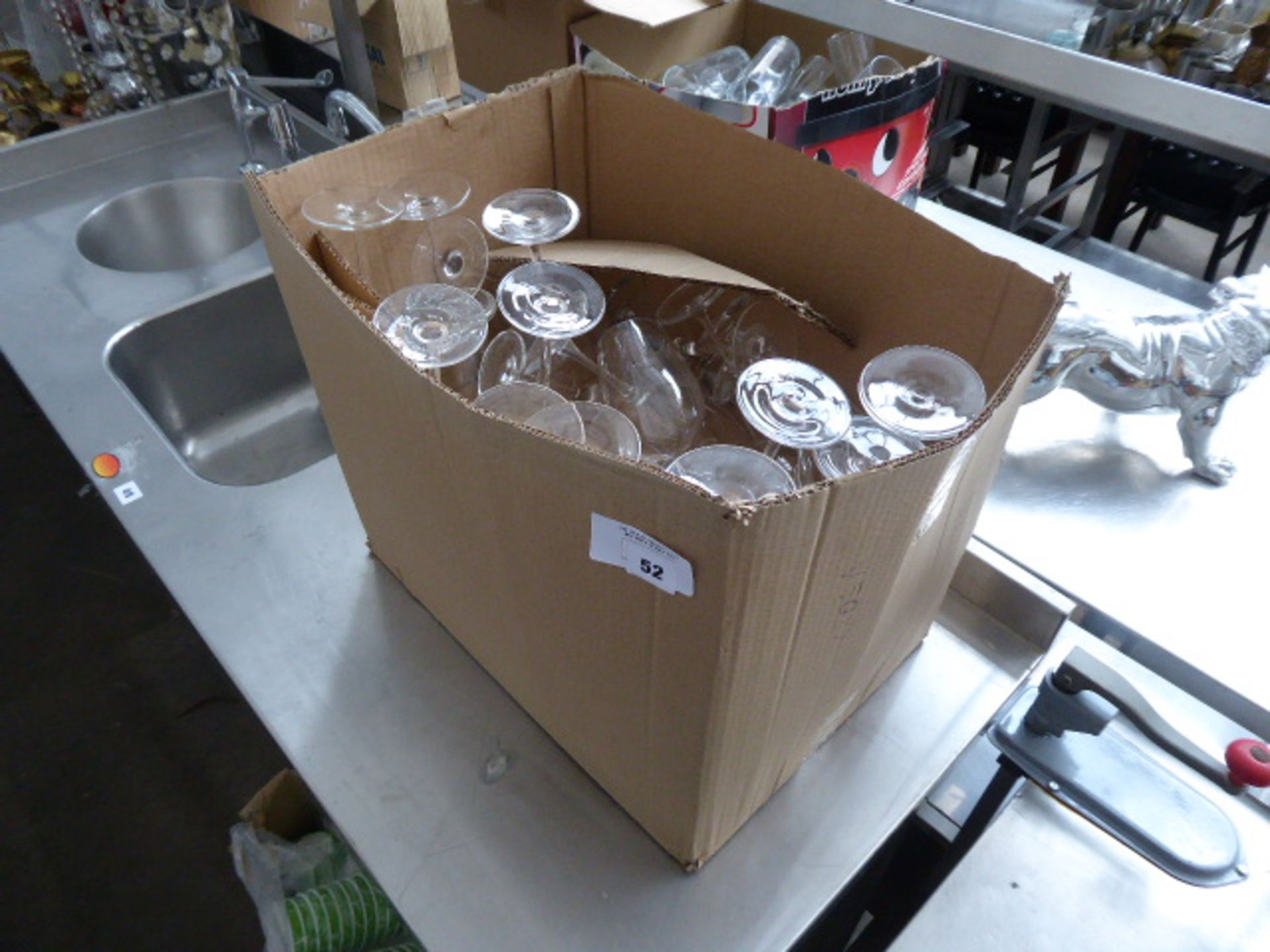 Large cardboard box containing assorted glassware - Image 2 of 3