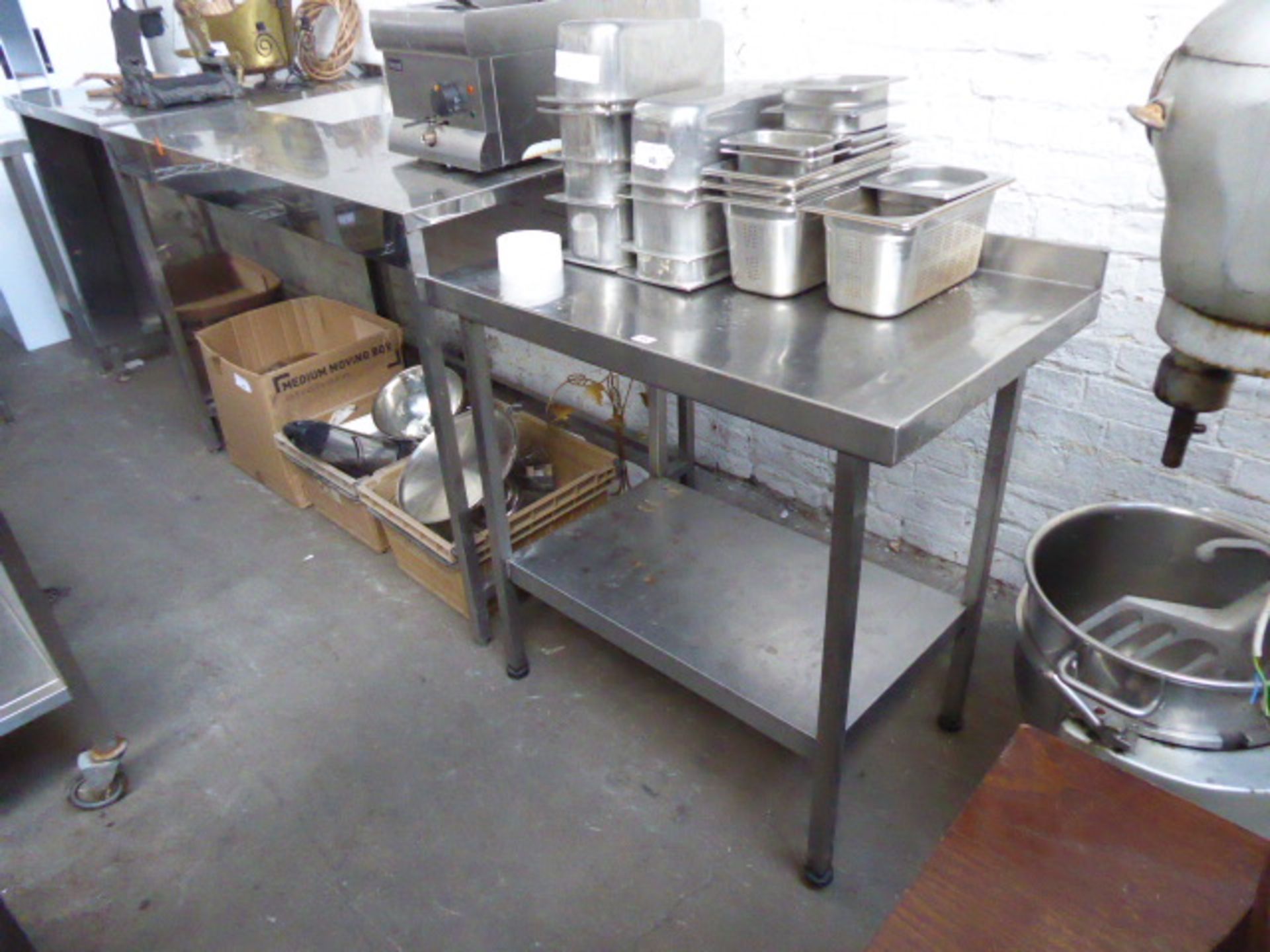 A 90cm stainless steel preparation table - Image 2 of 2