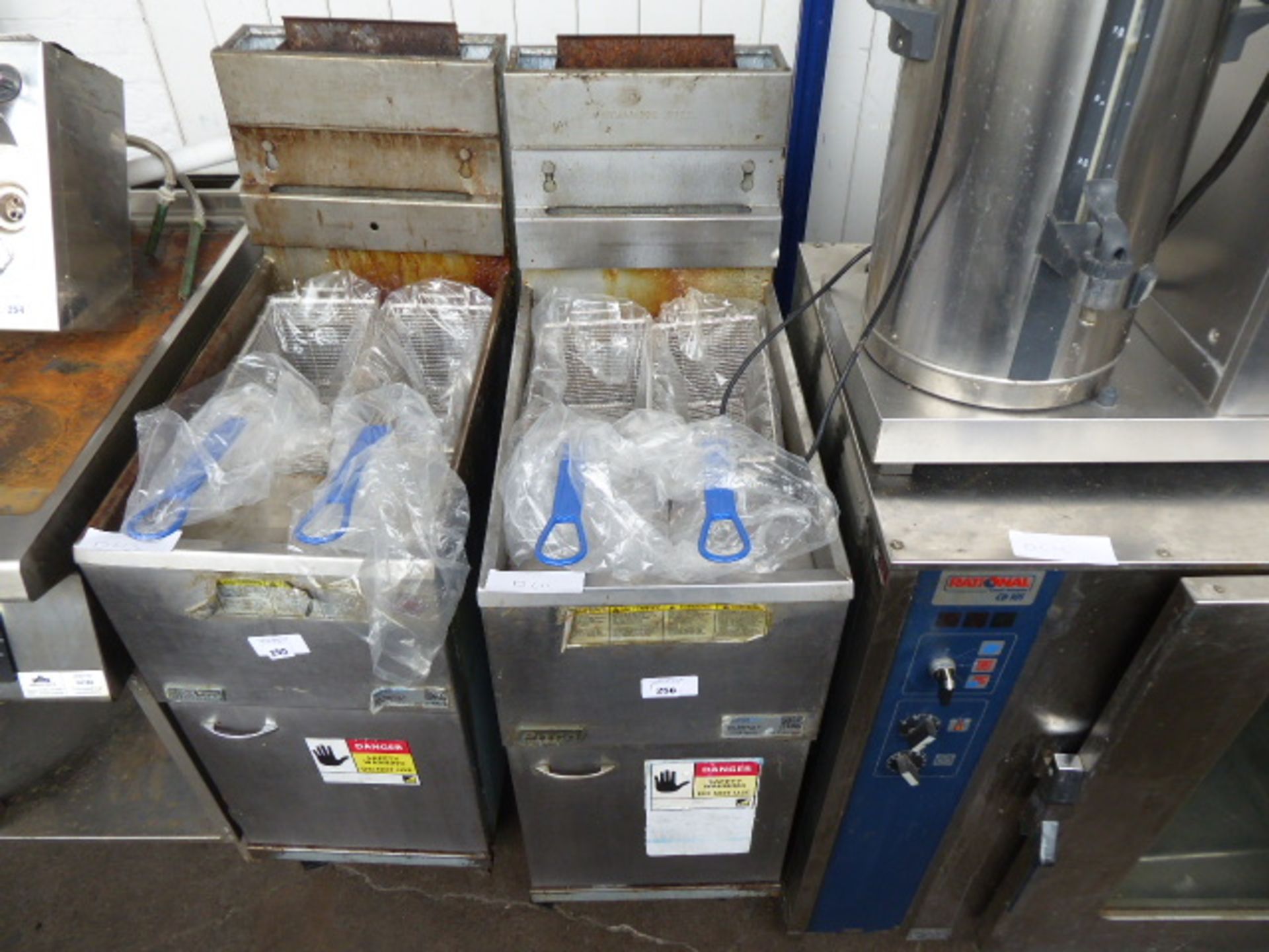 40cm gas Pitco Frialator single well fryer with 2 baskets