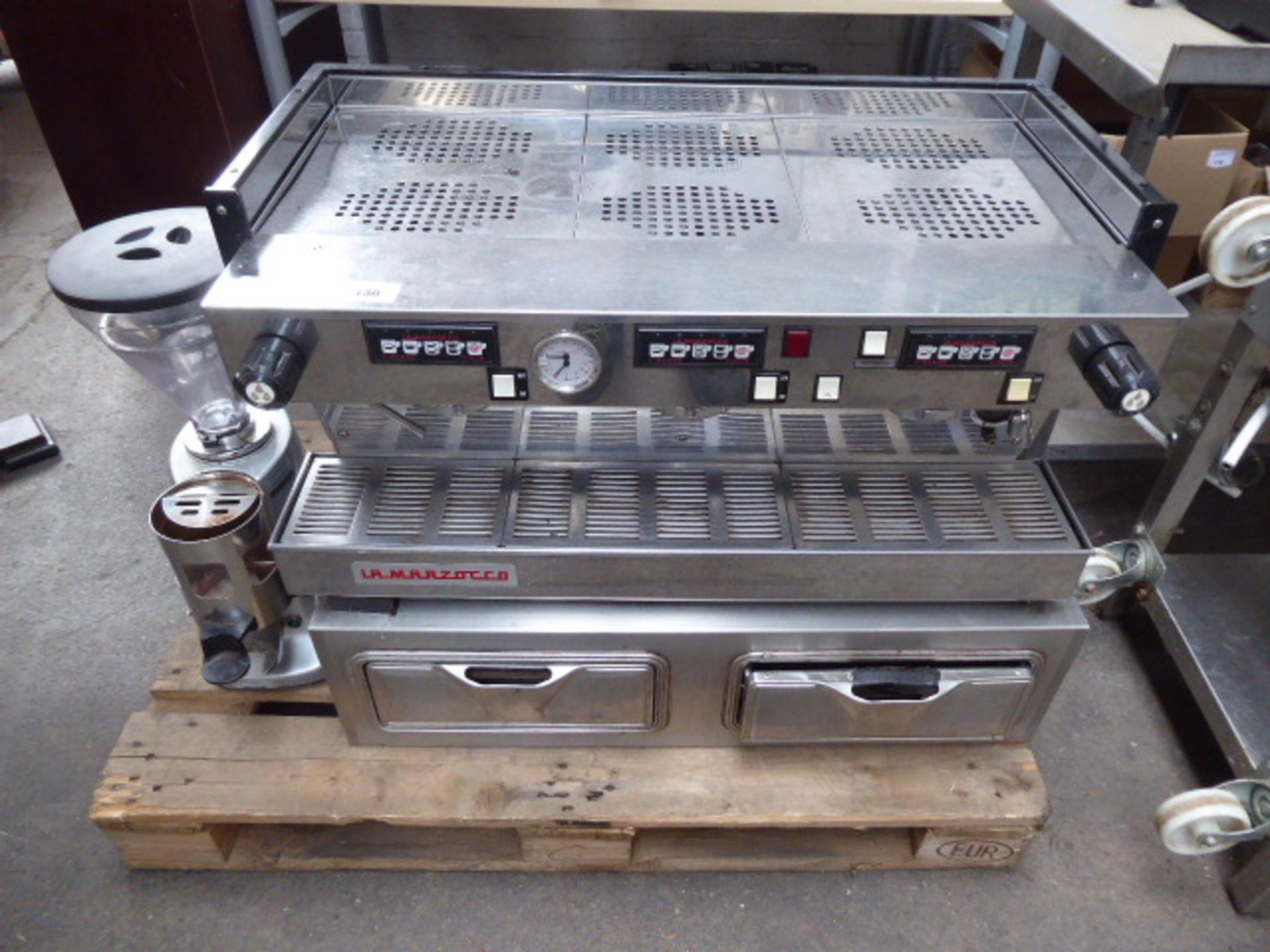 La Marzocco automatic 3 station barista type coffee machine with knockout drawers, grinder and group