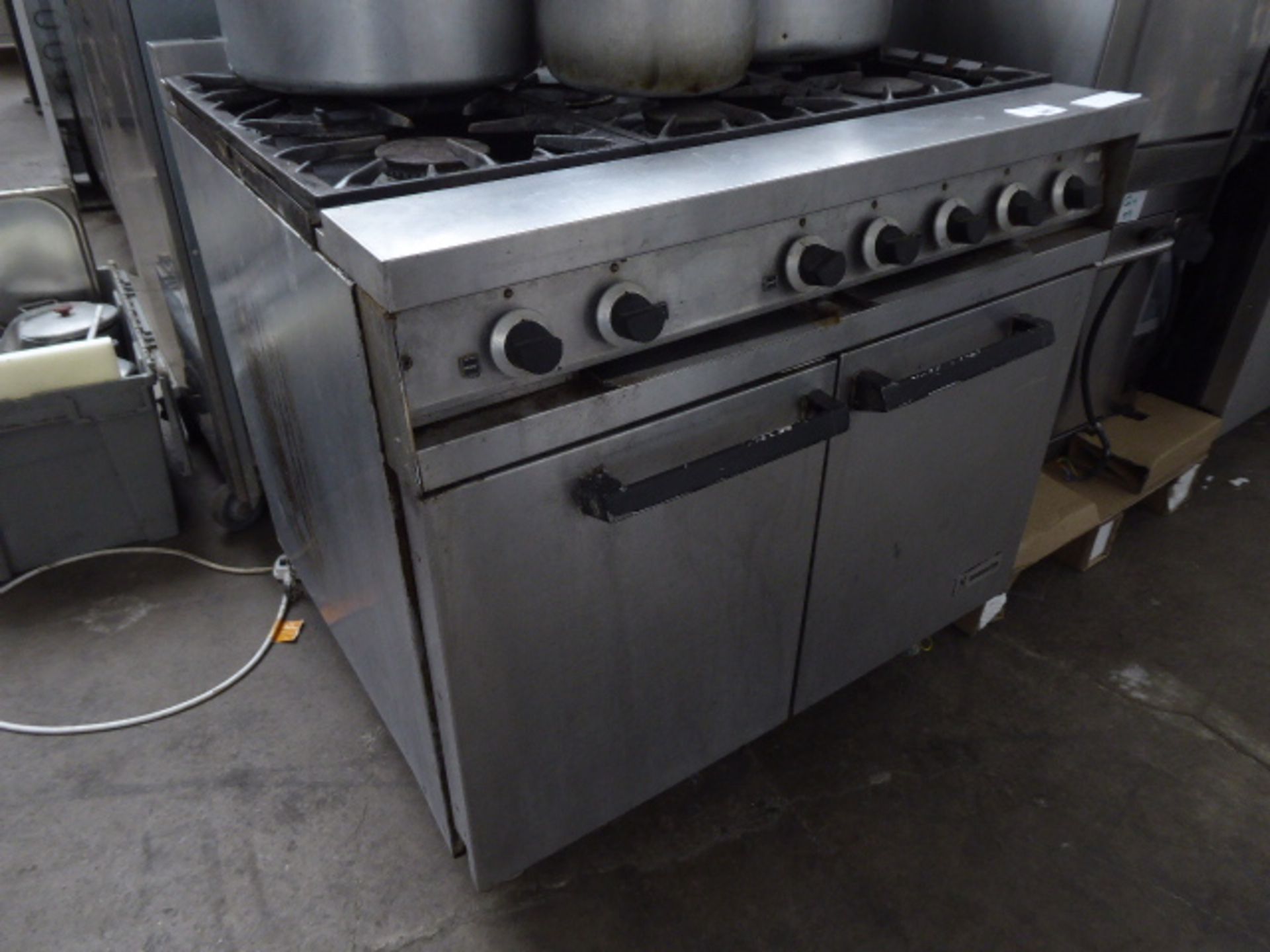 90cm gas Falcon dominator 6 burner cooker with 2 door oven under