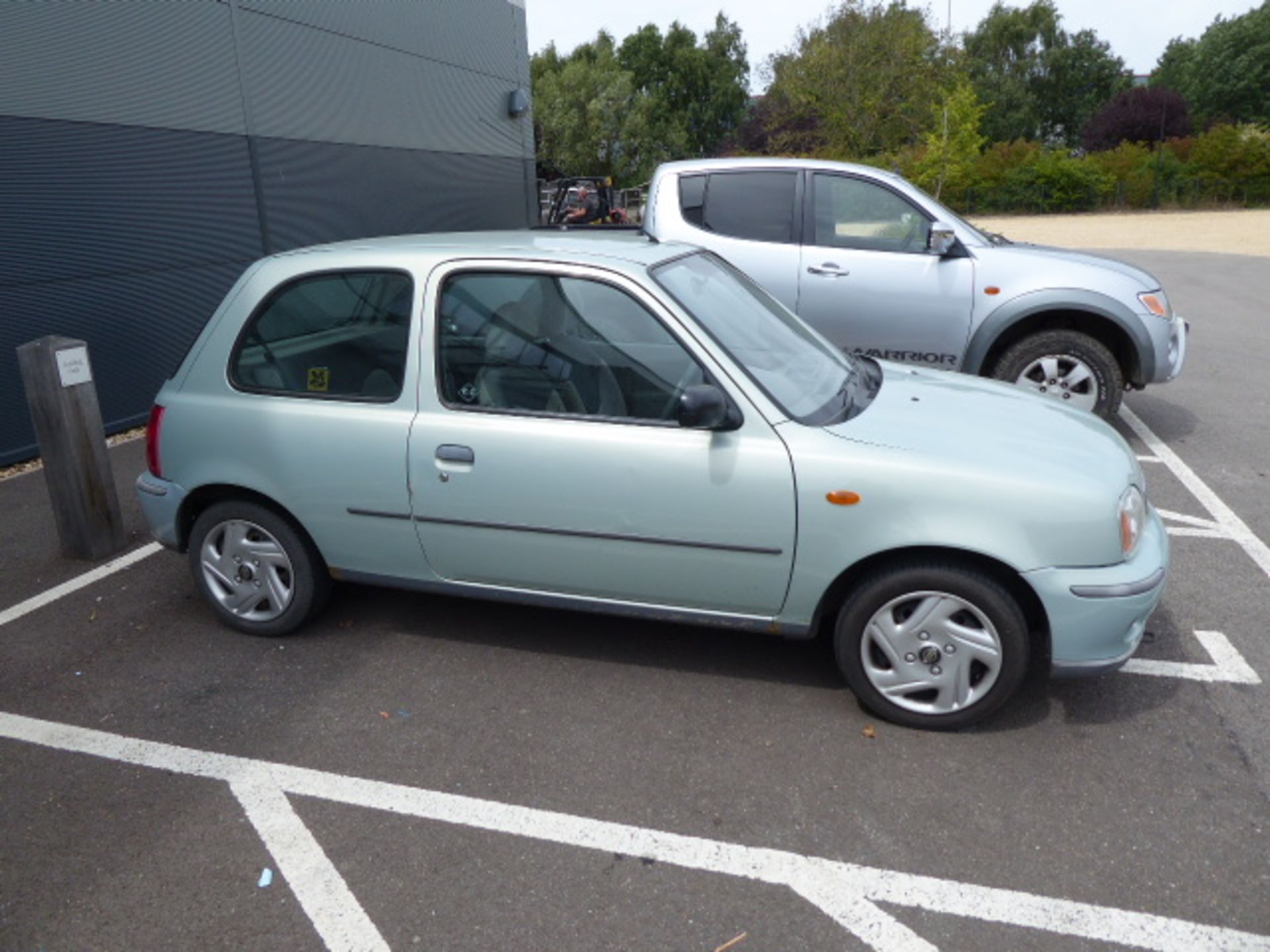 KL02 2MV (2002) Nissan Micra S, 998cc petrol in silver MOT: 7/12/20 - Image 2 of 8