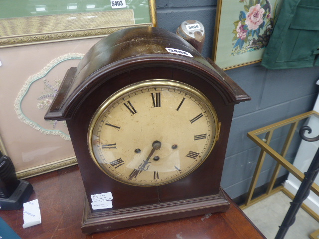 Dome topped mantle clock