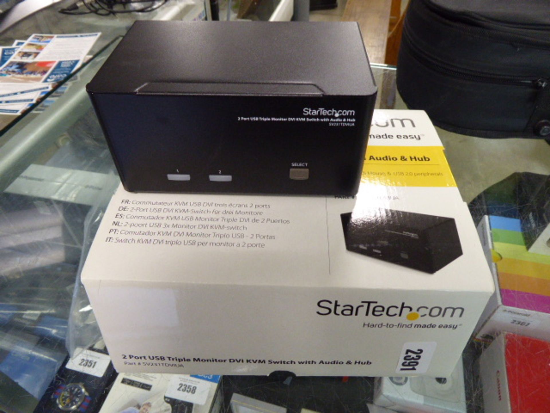 Startek.com DVIKVM switch (boxed)