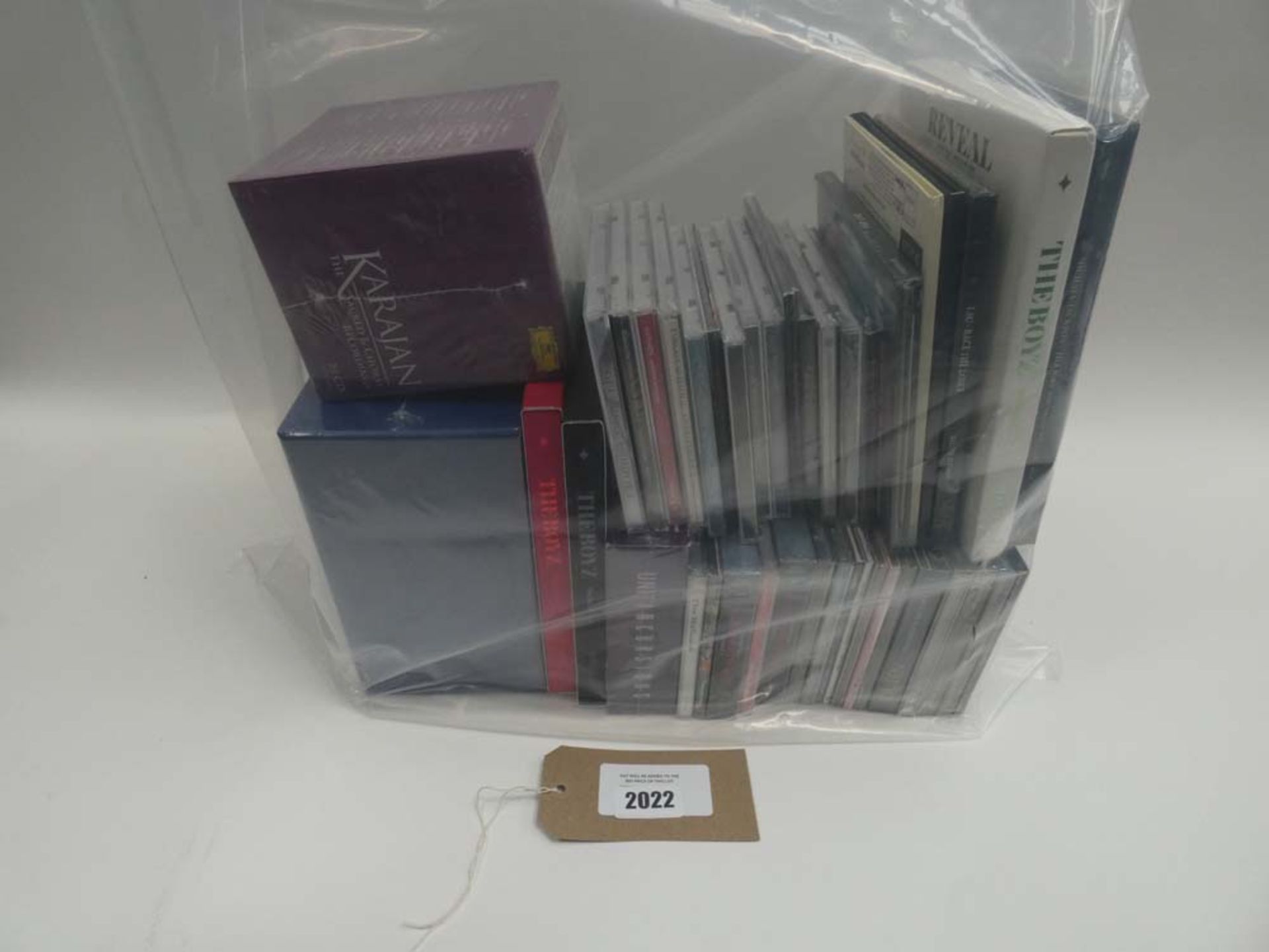 Bag containing quantity of various music CD albums