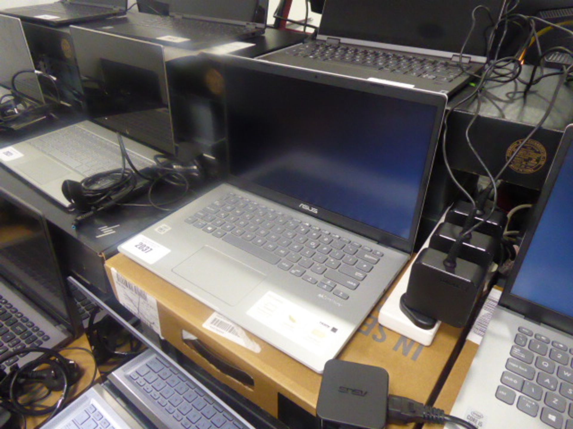 Asus laptop model X409J intel i5 10th gen processor, 8gb ram , 256gb ssd, Windows 10 installed, with