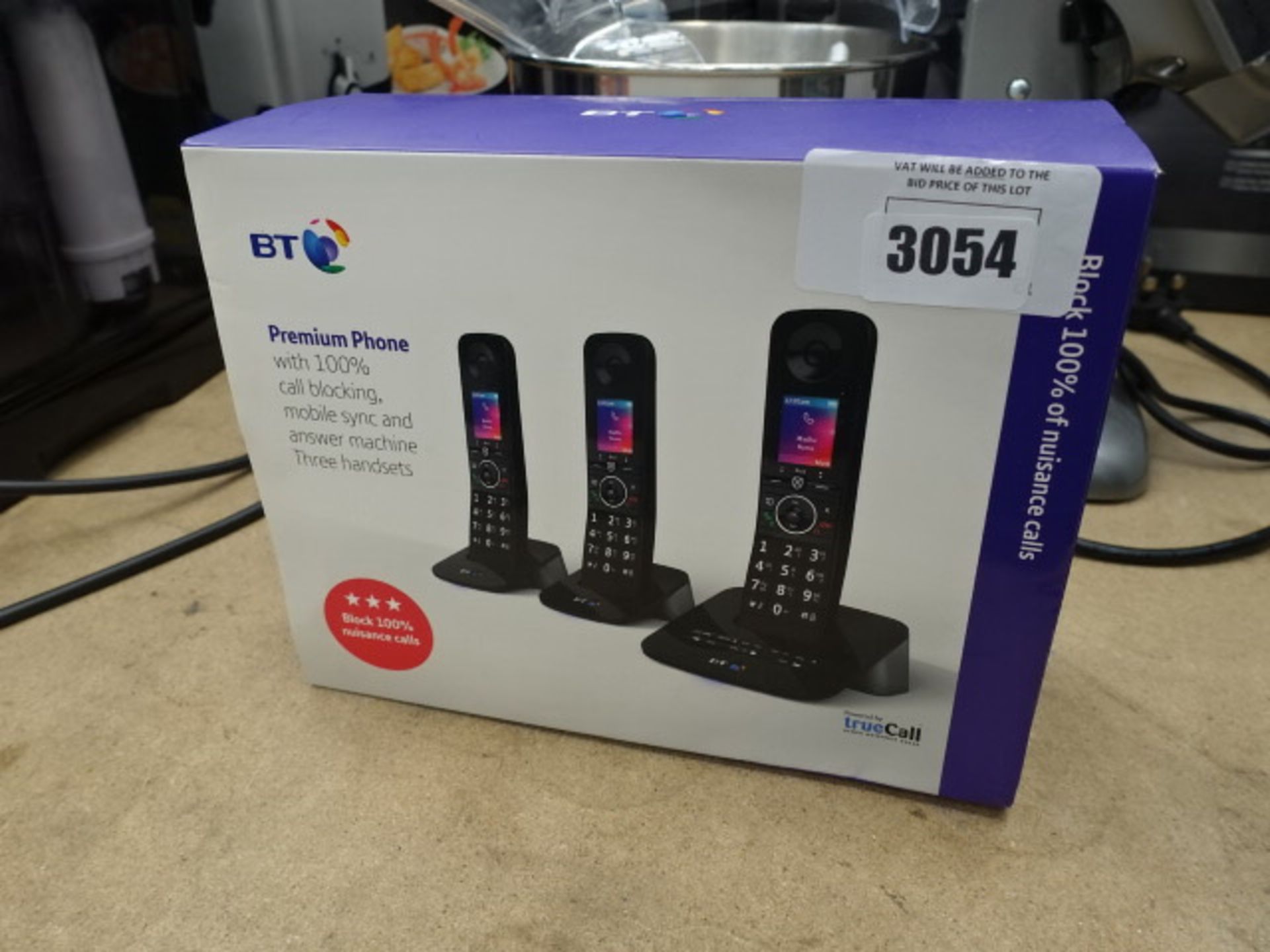 Boxed BT premium trio phone set