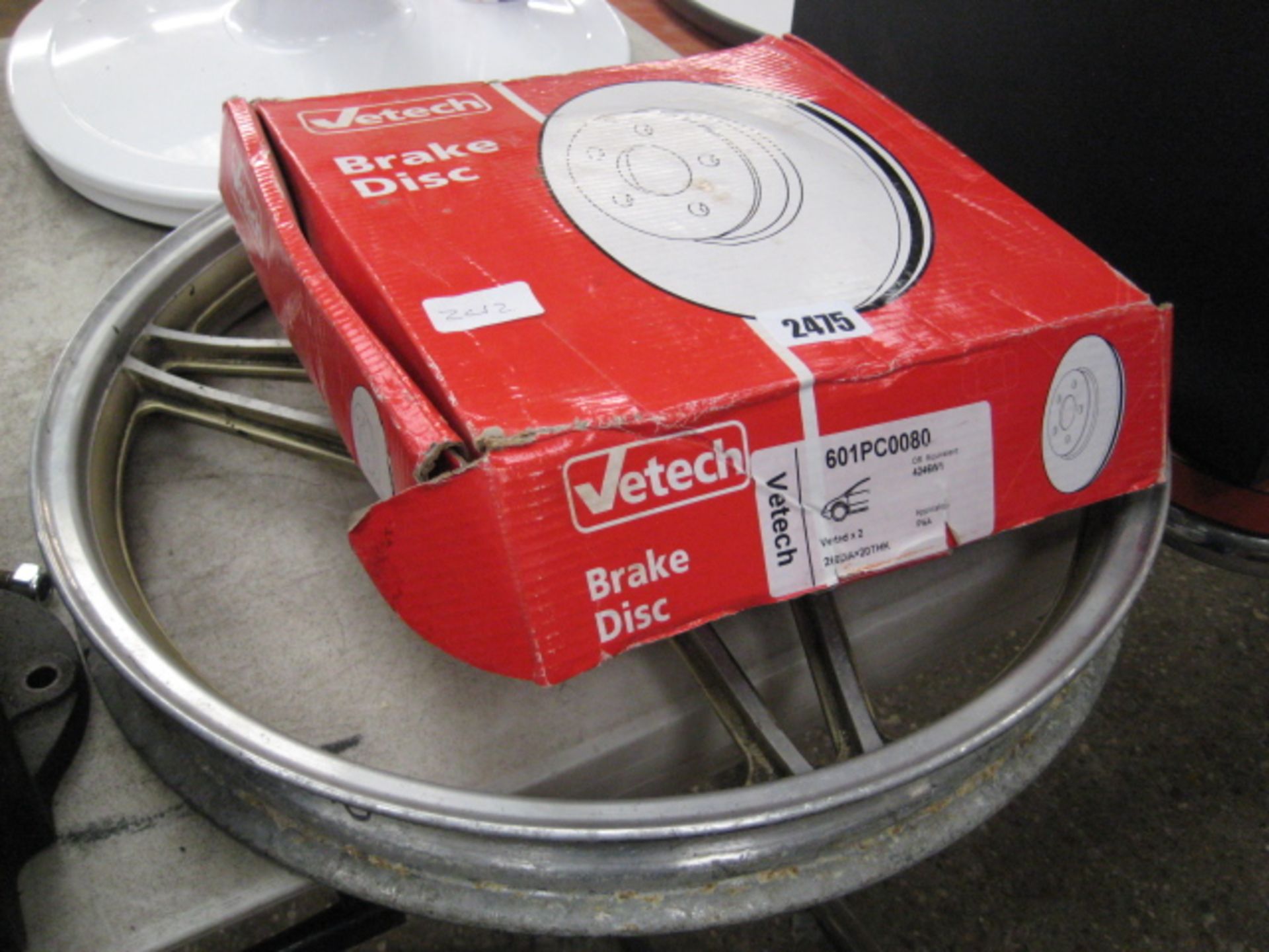 Set of Vtech brake discs and wheel