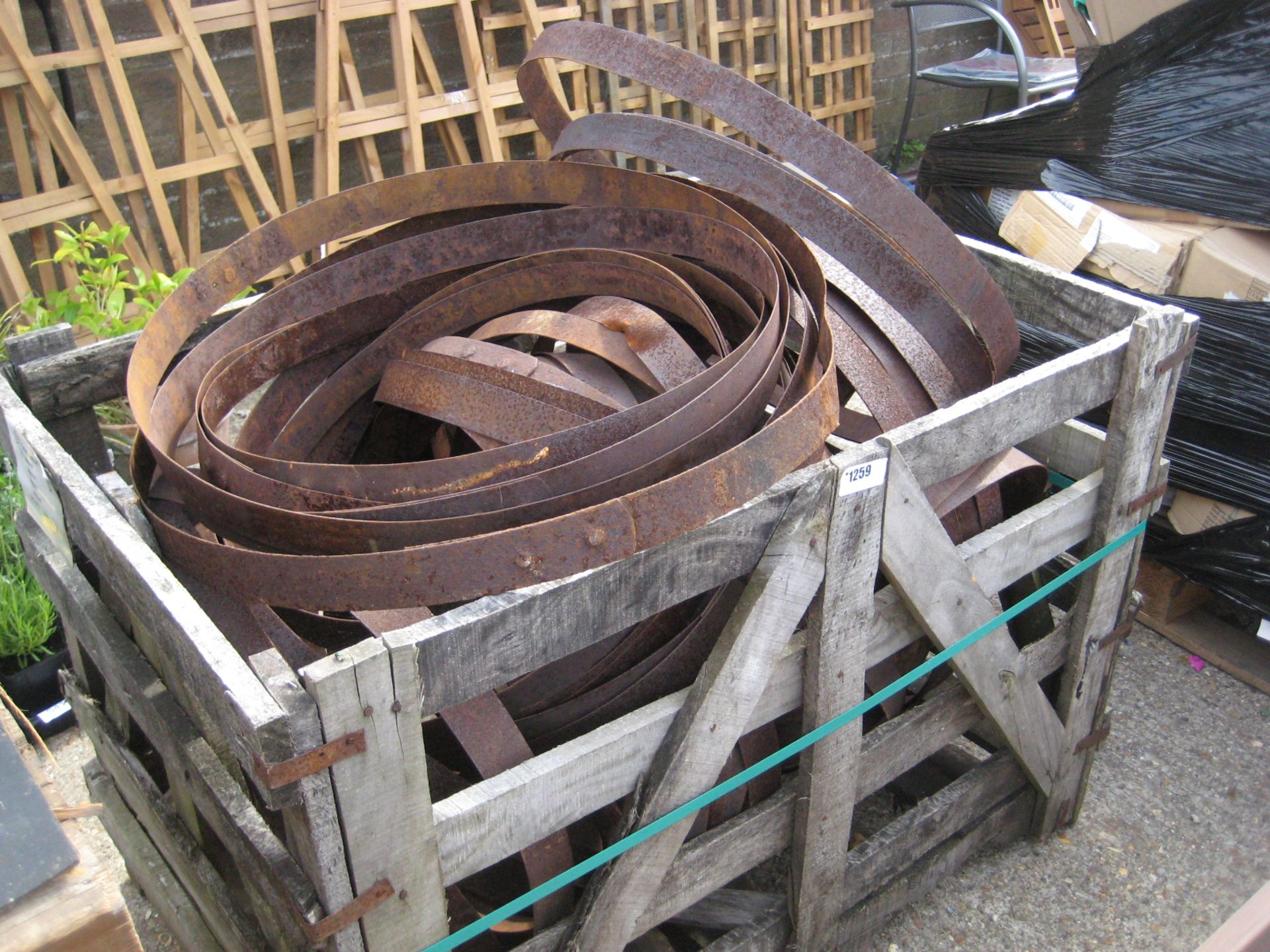 (1197) Pallet containing metal barrel bands