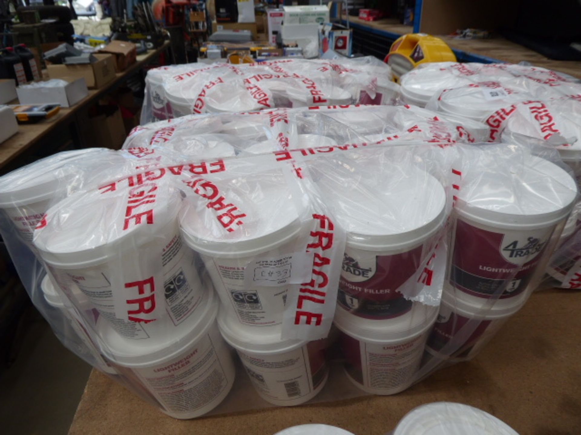 Twenty four tubs of lightweight trade filler