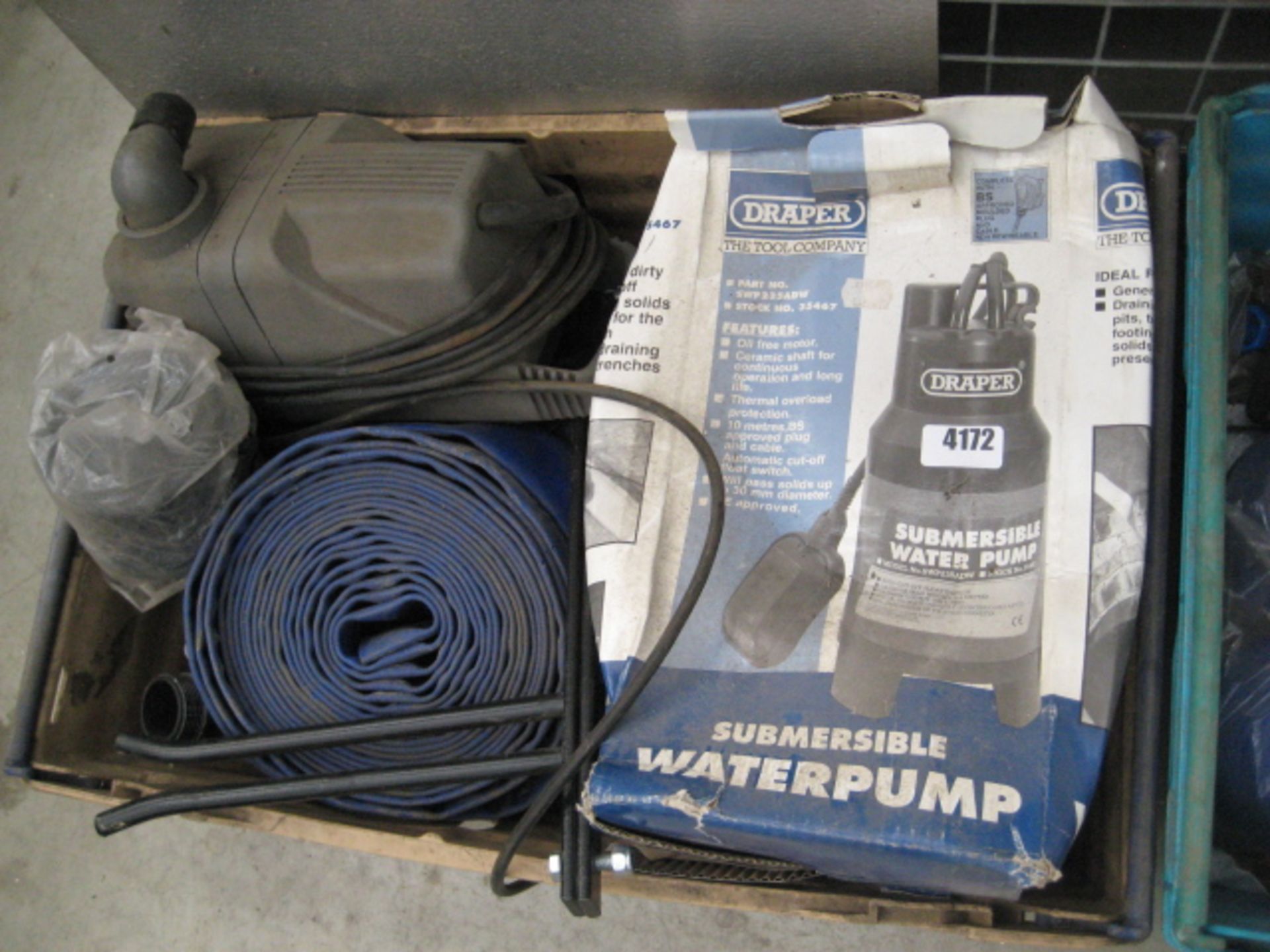 Draper submersible pump, quantity of outlet water hose plus another pump