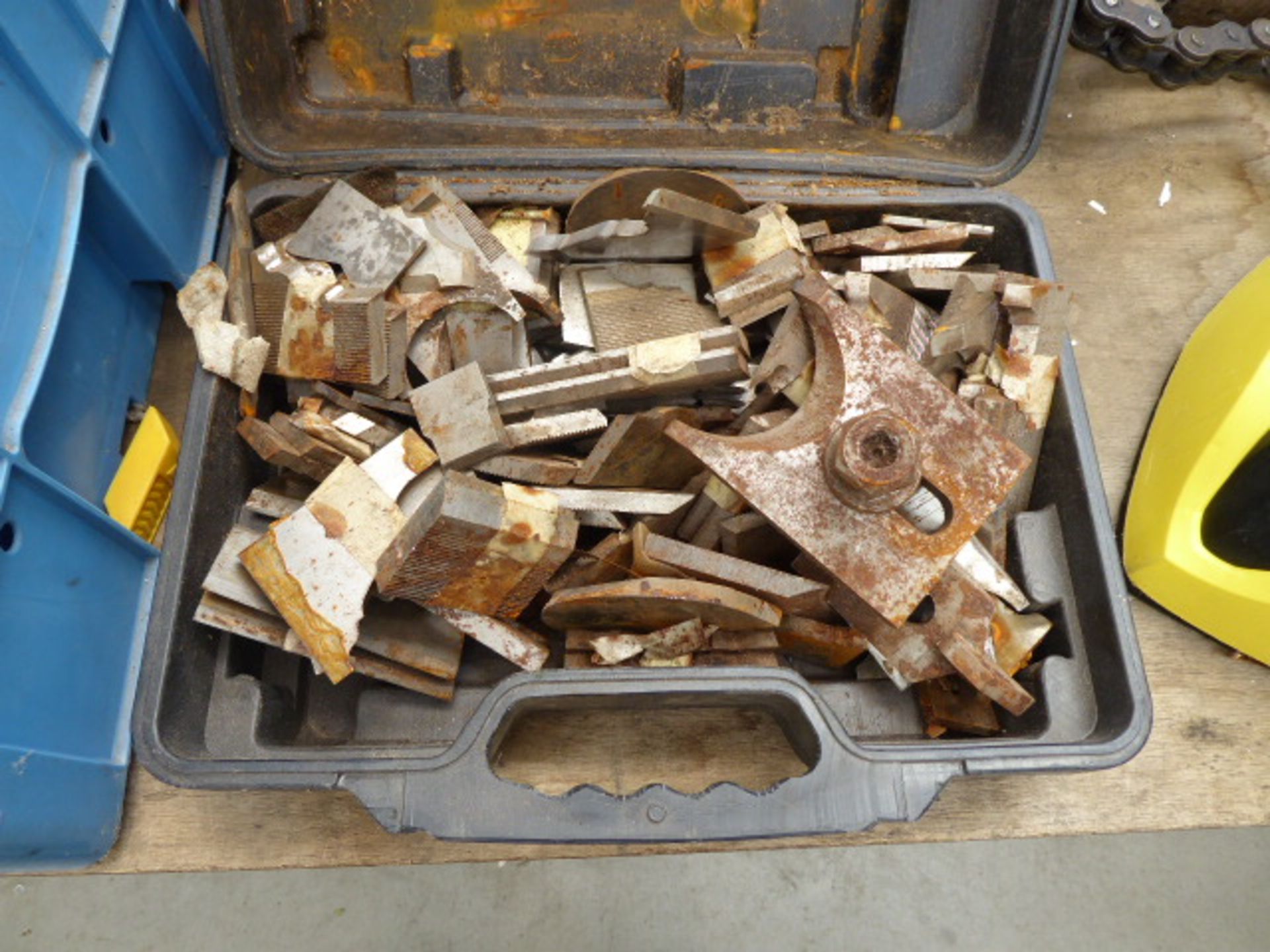 Box of machine blades