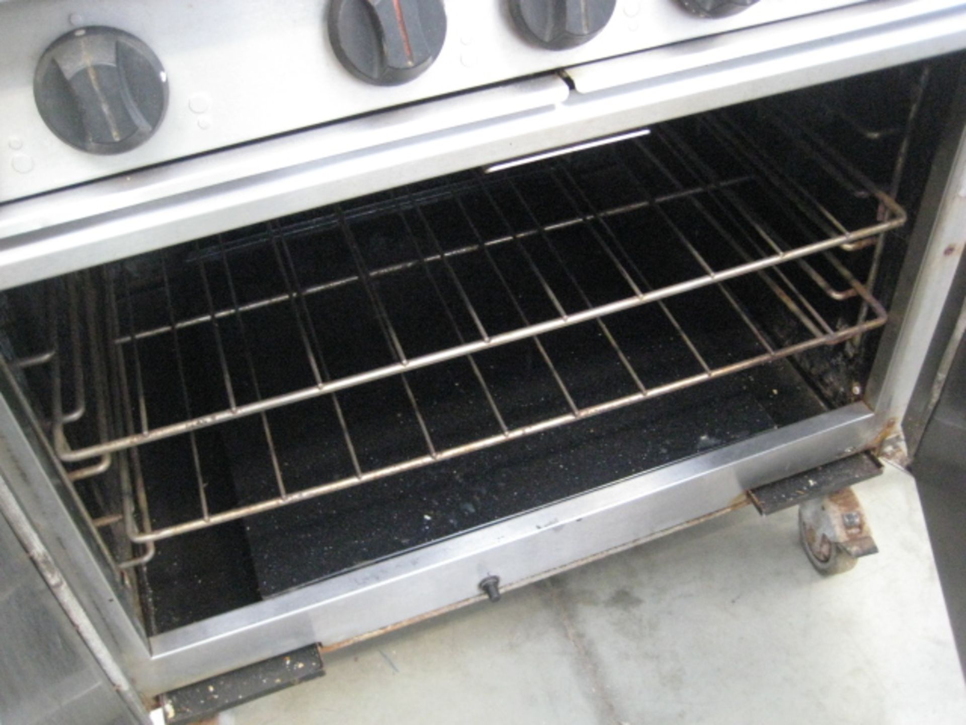 Falcon double door gas oven with 6 burner hob - Image 3 of 3