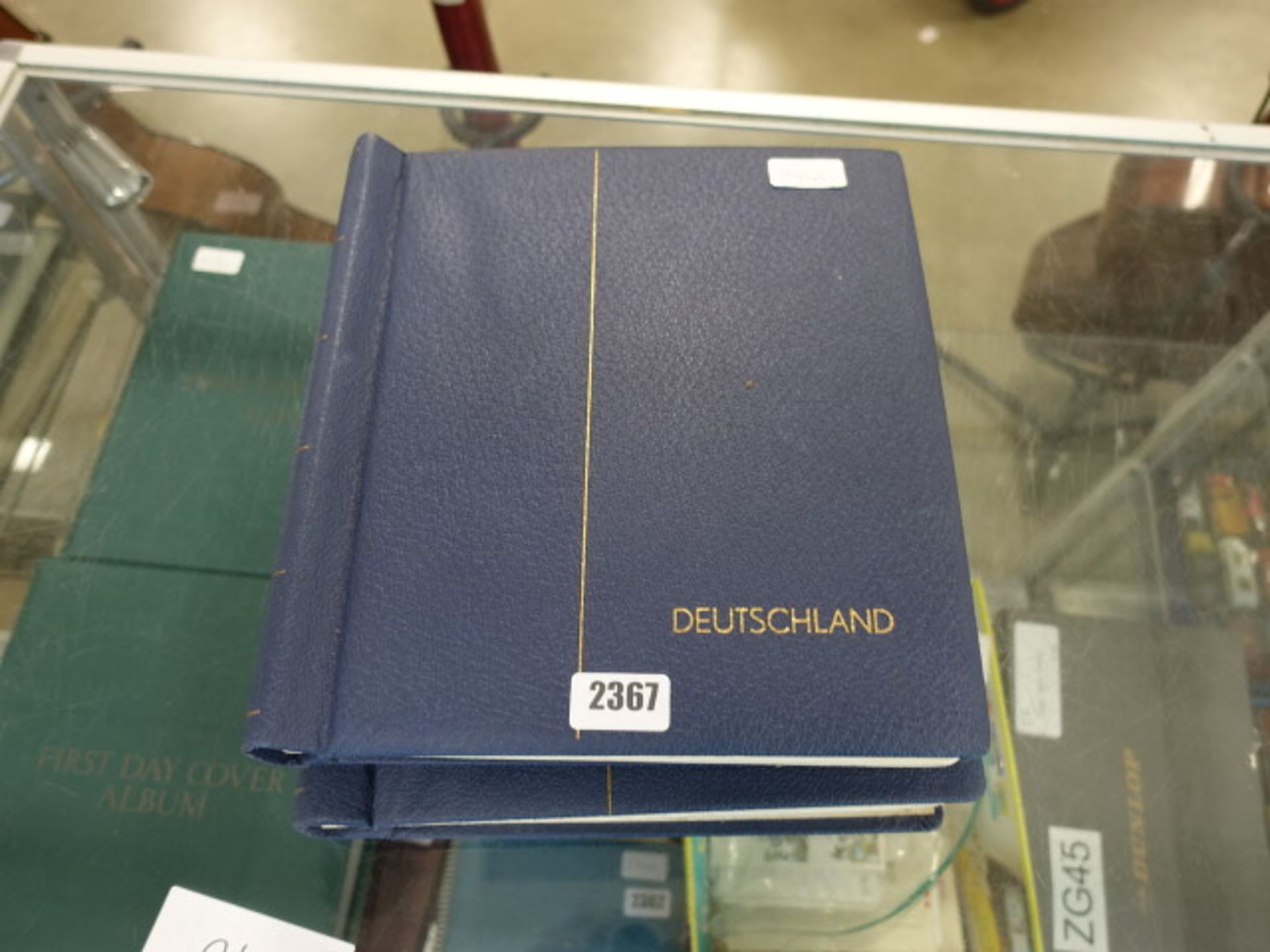 2 Deutschland stamp collectors albums with contents