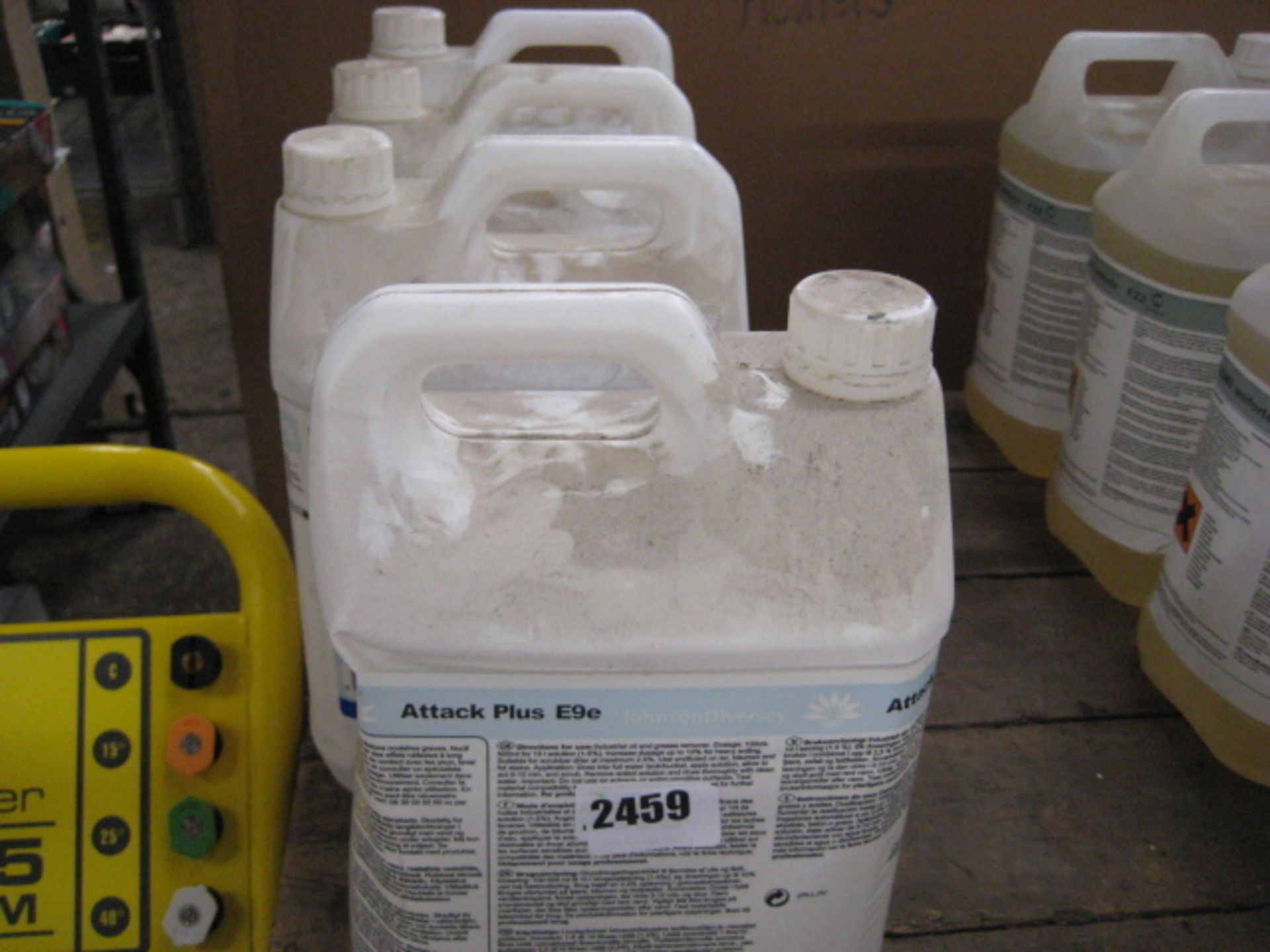 (2503) 4 tubs of industrial solvenated cleaner