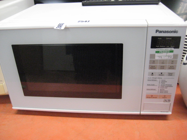 (547) Panasonic microwave