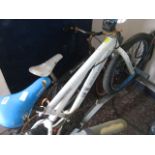 Childs Avalanche BMX bike in white