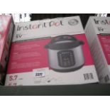 Instant pot Duo multi use pressure cooker in box