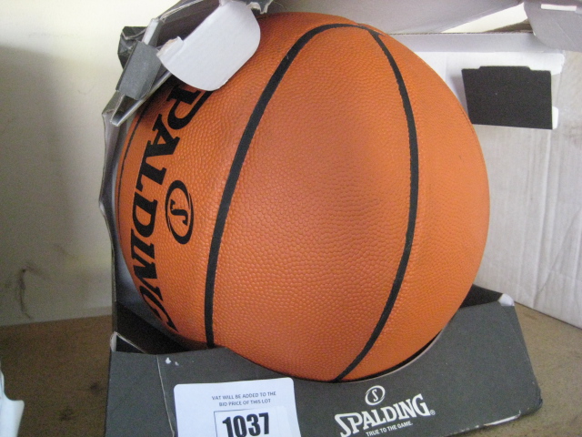 Spaulding basket ball
