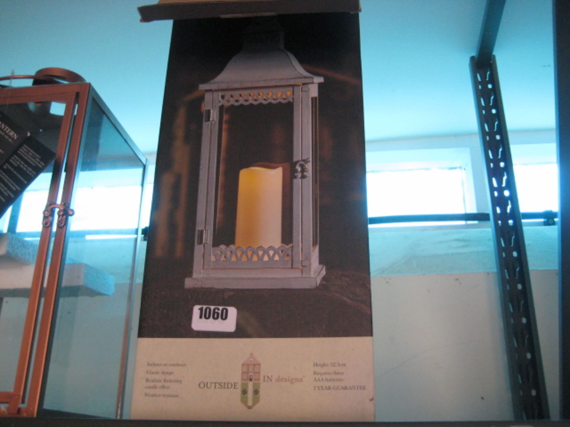 (1033) Boxed battery operated garden lantern