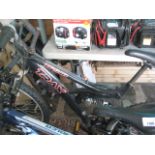 Trecks TFS10 mountain bike in black