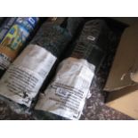 (1023) 2 rolls of wire border roll