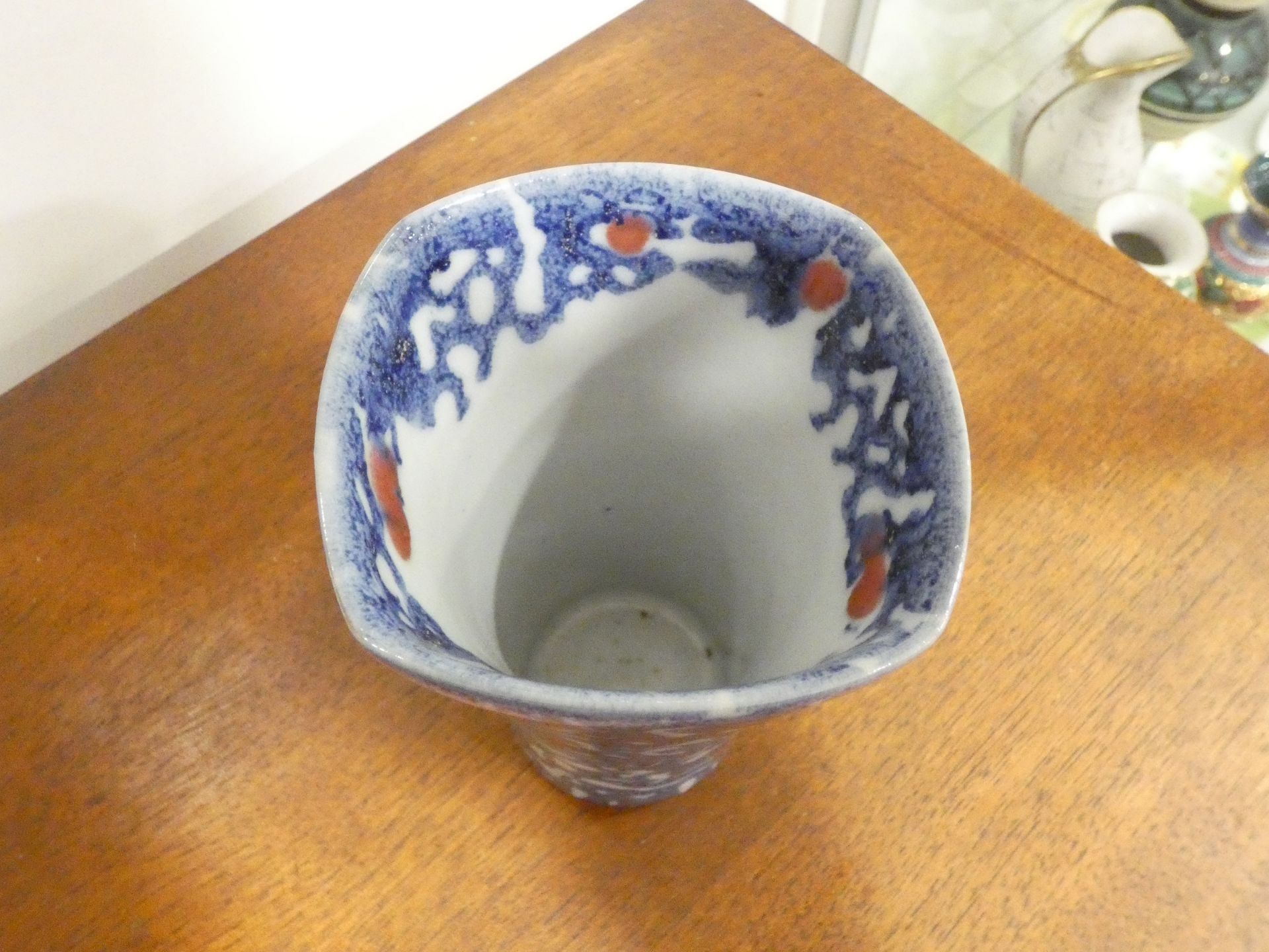 Janice Tchalenko for Dart Pottery, a 'Jazz' pattern twin-handled bowl, d. - Image 6 of 9