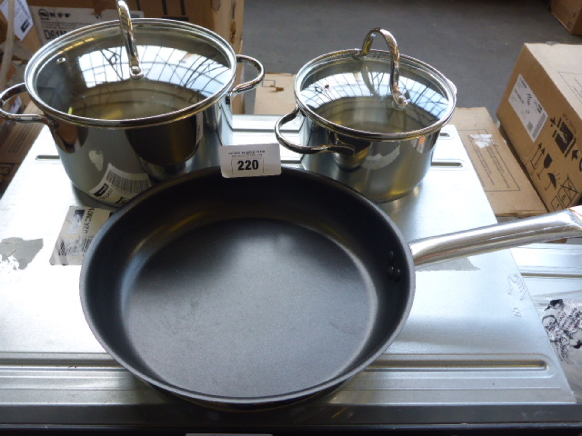 HZ9SE030--B Siemens Set of 2 pots and 1 pan