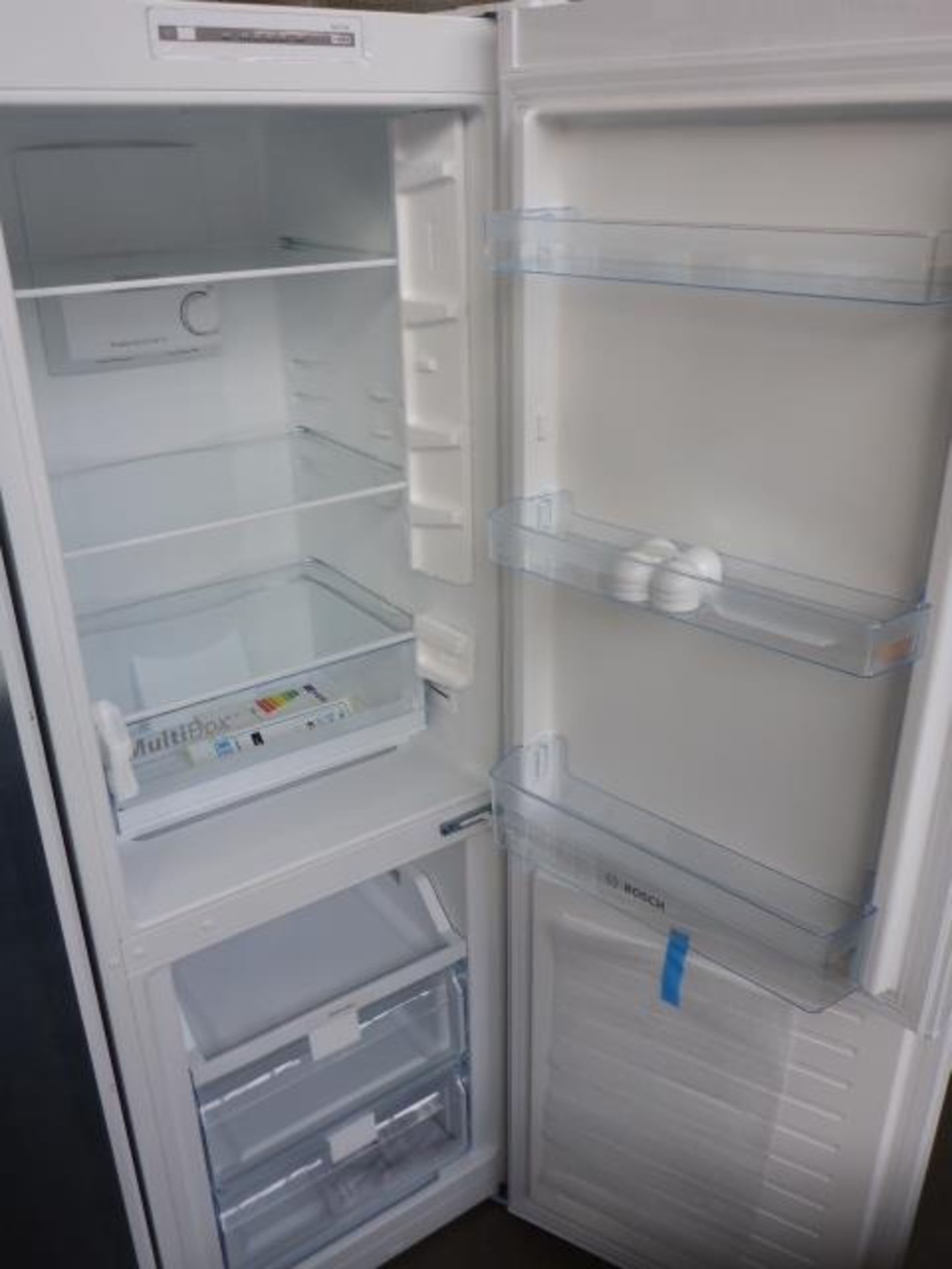 KGN33NWEAGB Bosch Free-standing fridge-freezer - Image 2 of 2