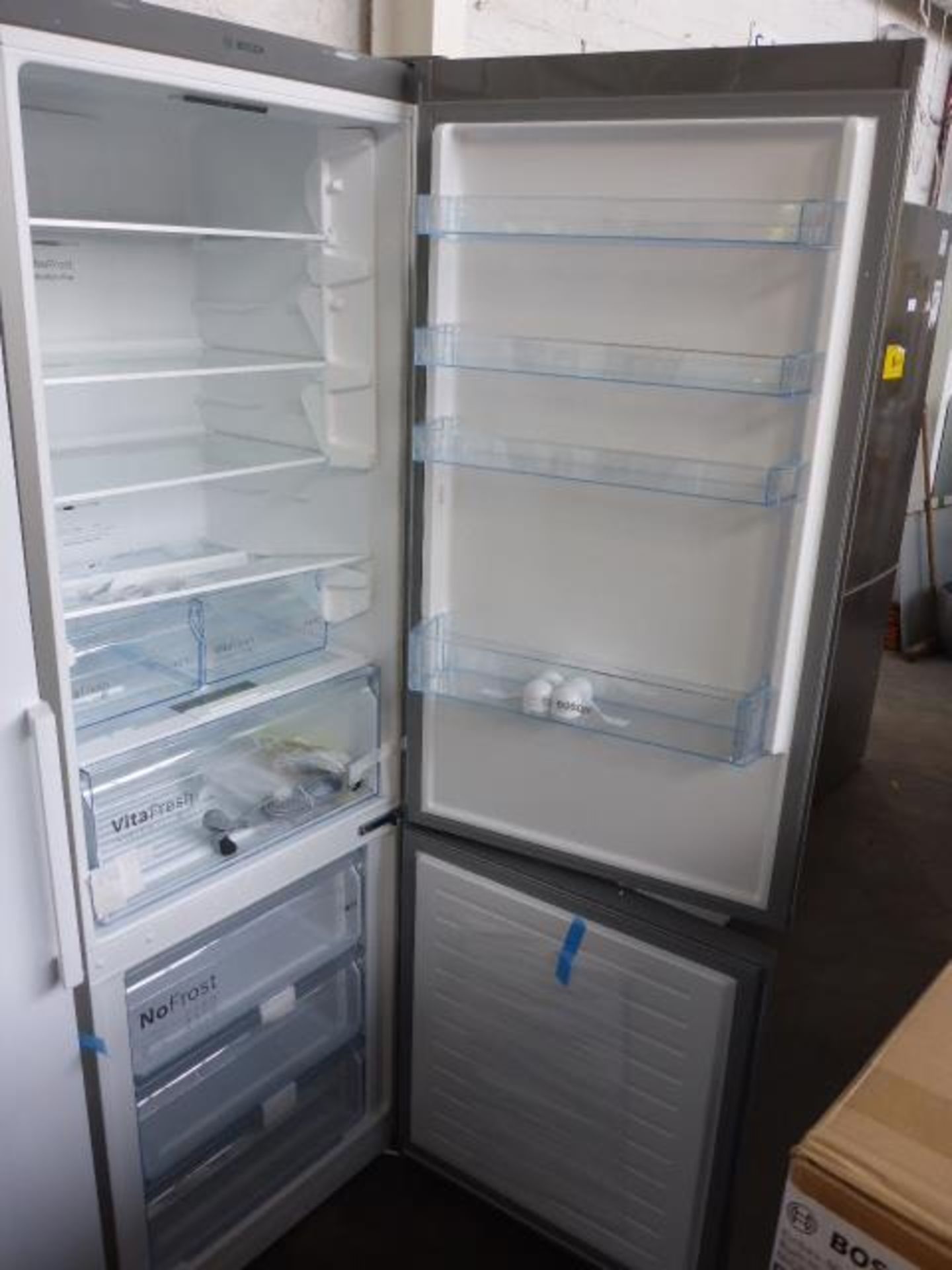 KGN49XLEA-B Bosch Free-standing fridge-freezer - Image 2 of 2