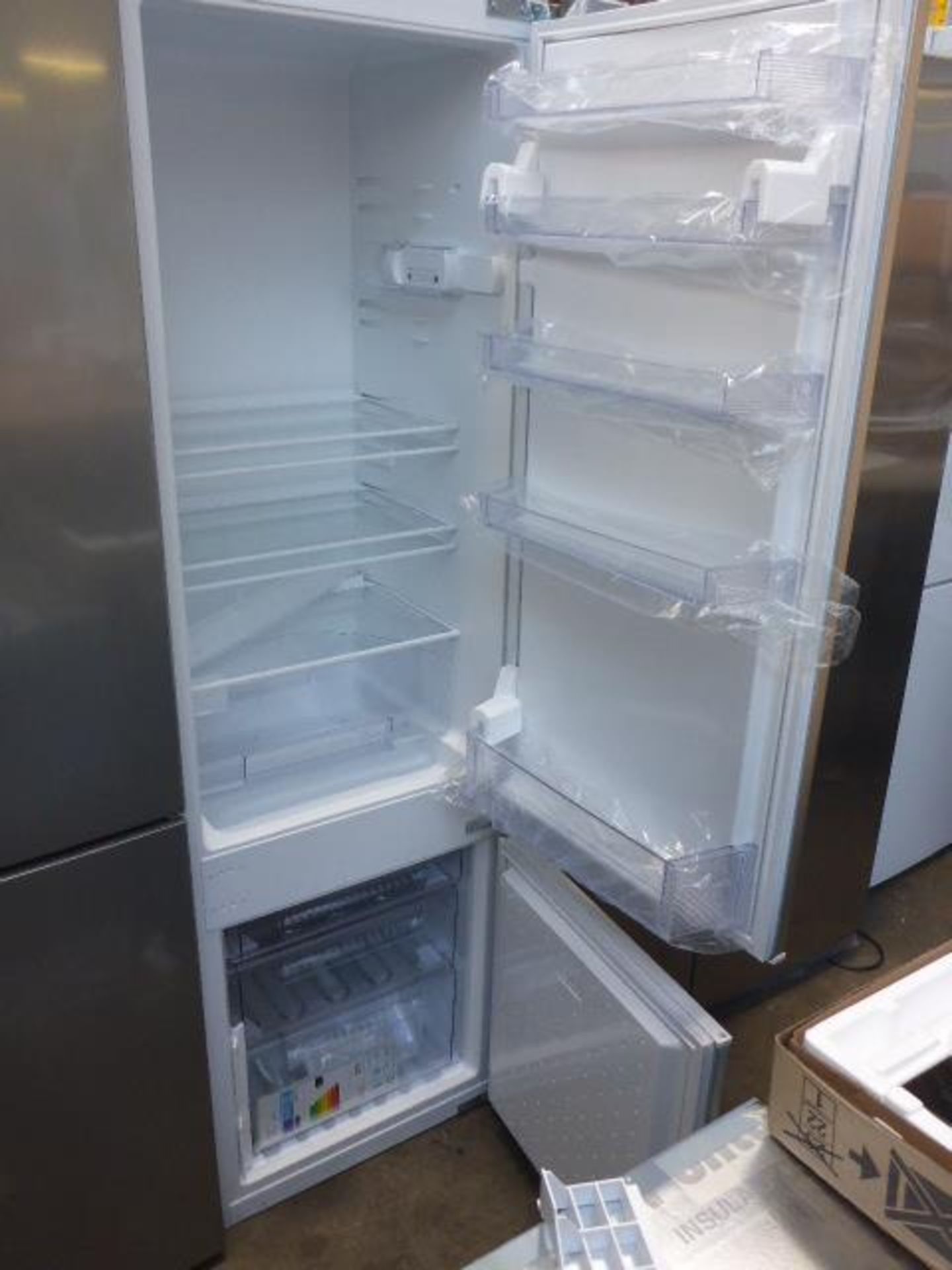 K8524X8GB-B Neff Built-in automatic fridge-freezer - Image 2 of 2