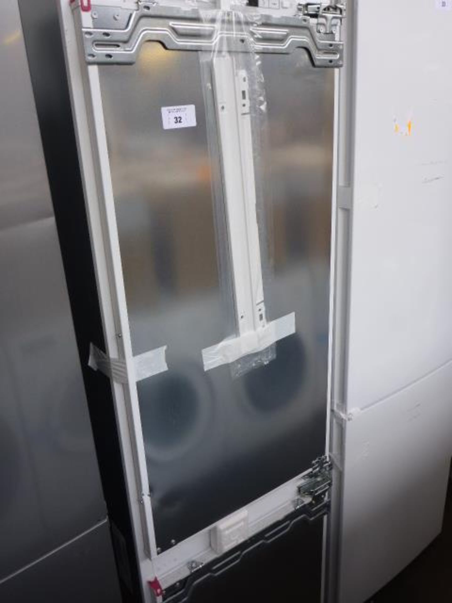 KIS87AF30GB Bosch Built-in fridge-freezer combination