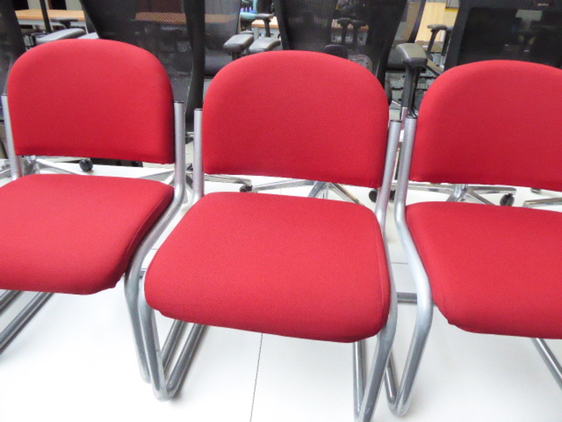6 Red cloth cantilever chairs - Image 3 of 3