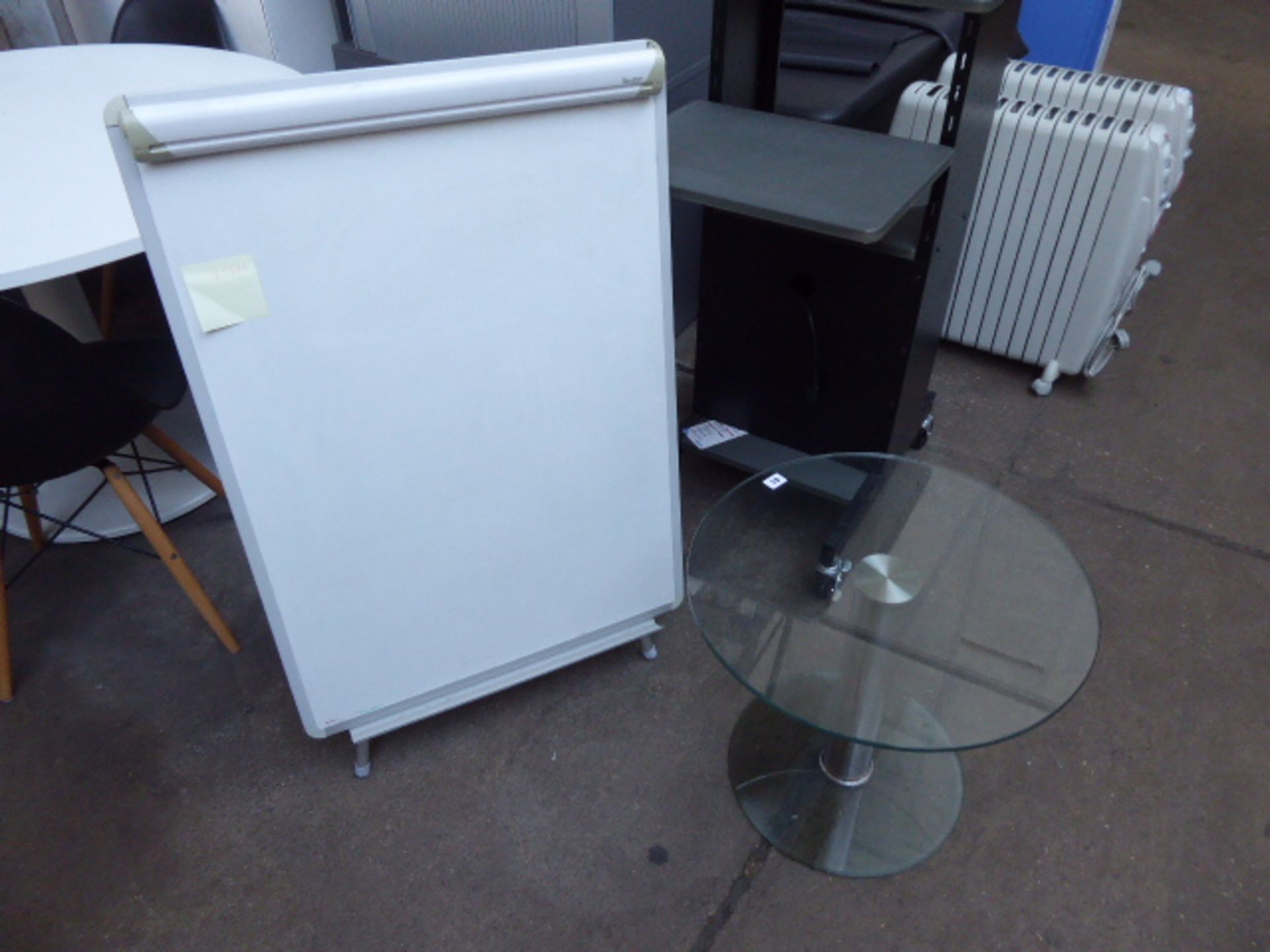 Small glass circular table with a projector mobile mobile console and an A frame white board - Image 2 of 2