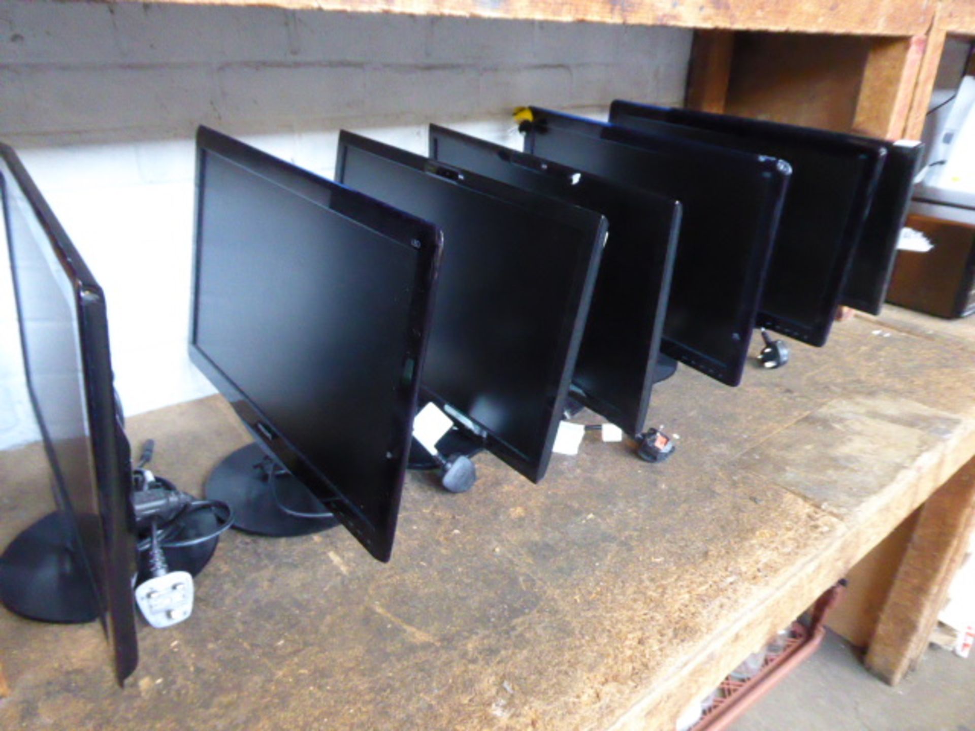 7 Philips and Asus flat screen monitors