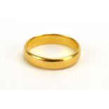 A 22ct yellow gold wedding band, Birmingham 1922, ring size L, 3.