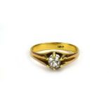 A gentleman's 18ct yellow gold ring set old cut diamond in a raised six claw setting,