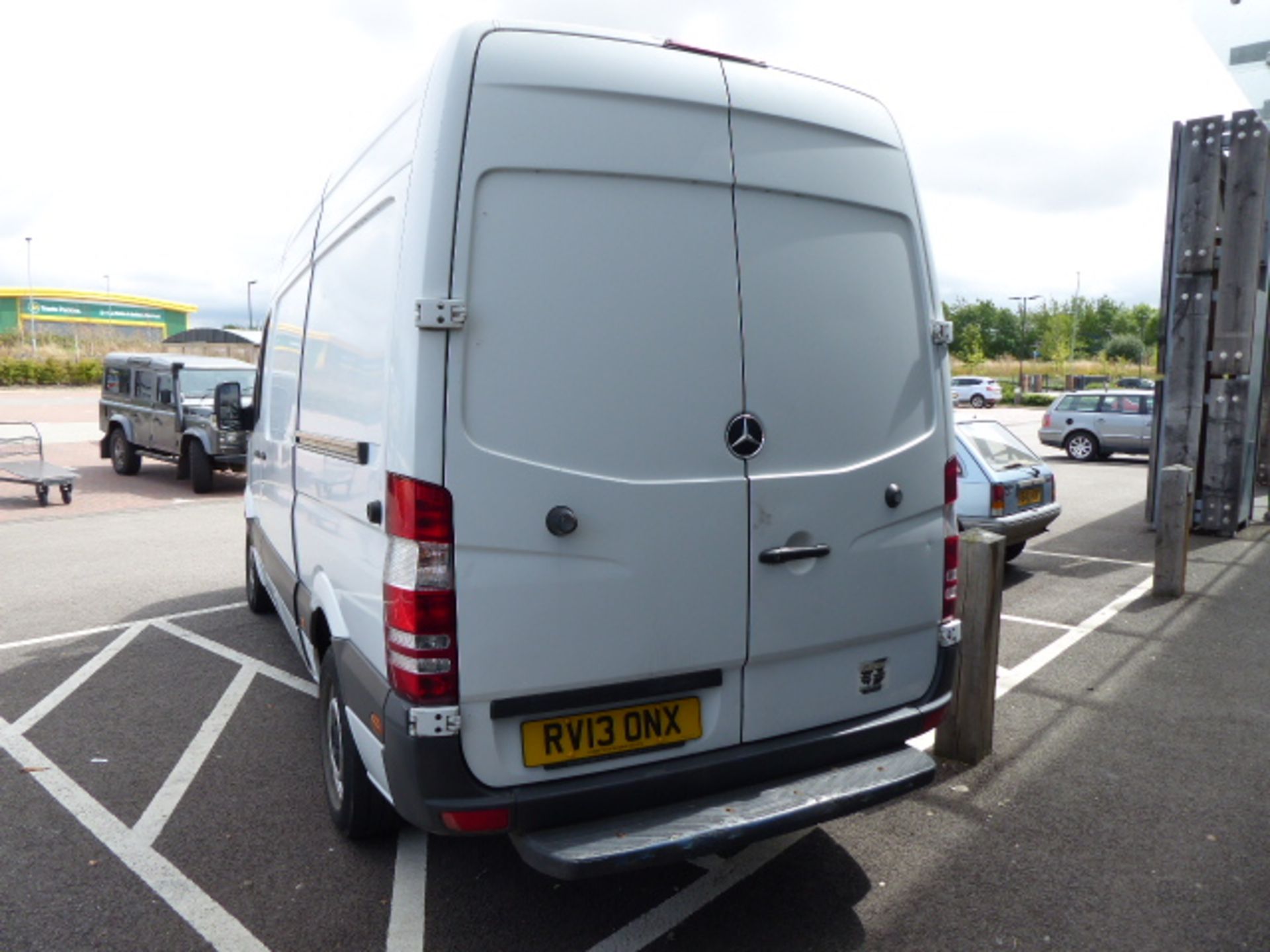 RV13 0NX (2013) Mercedes-Benz Sprinter 313 CDI, 2143cc diesel in white - Image 3 of 6