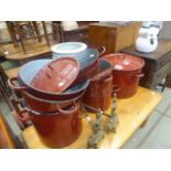 Quantity of enamelled cooking pots