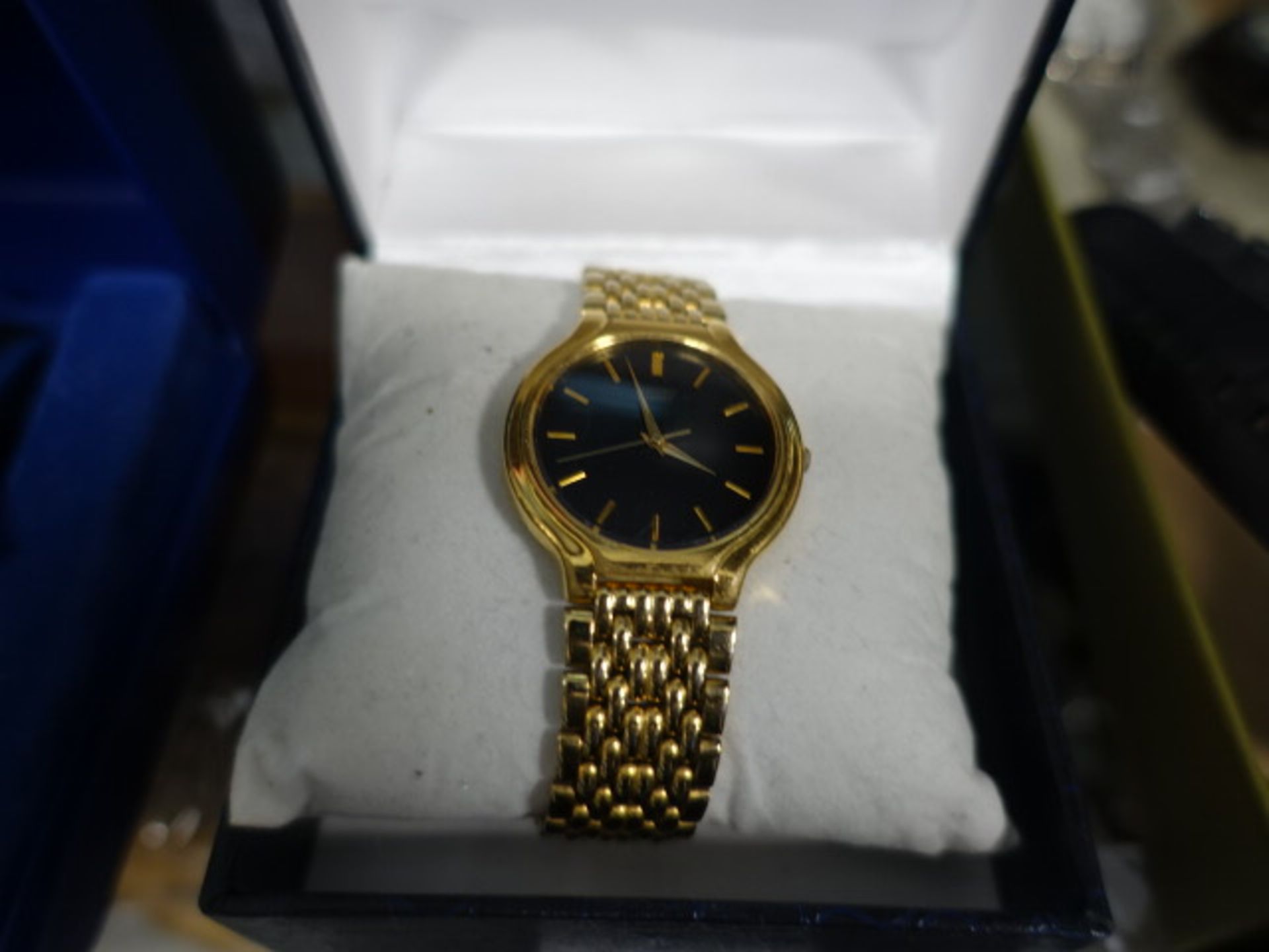 Seiko gents black face dial metal strap wristwatch with box