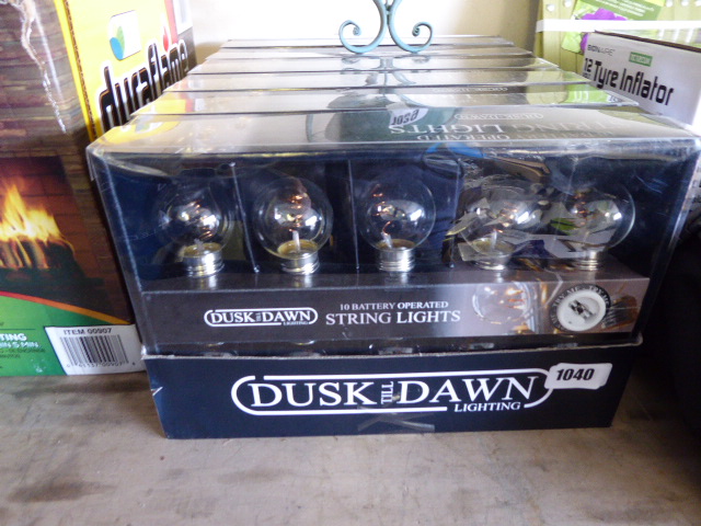 (1050) 6 packs of Dusk and Dawn battery operated string lights