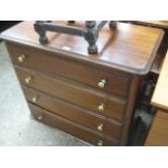 Mahogany chest of 4 drawers